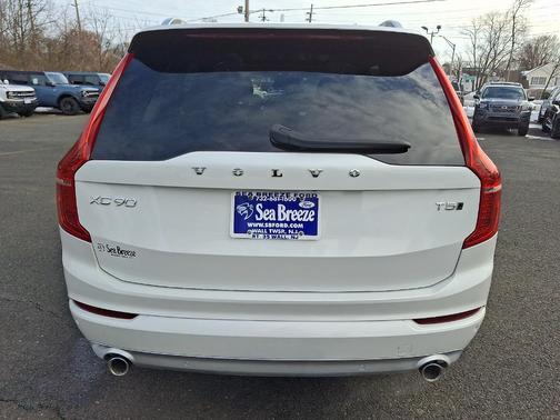 2019 Volvo XC90 T5 Momentum
