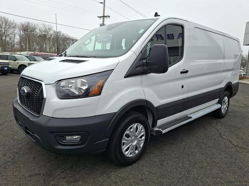 2024 Ford Transit-250 XL