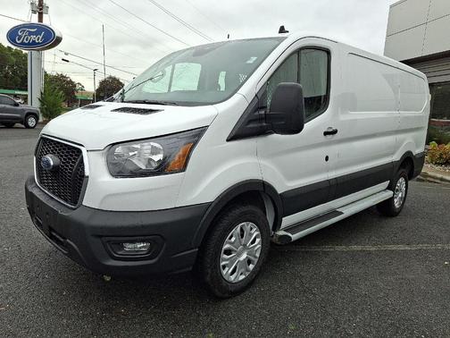 2024 Ford Transit-250 