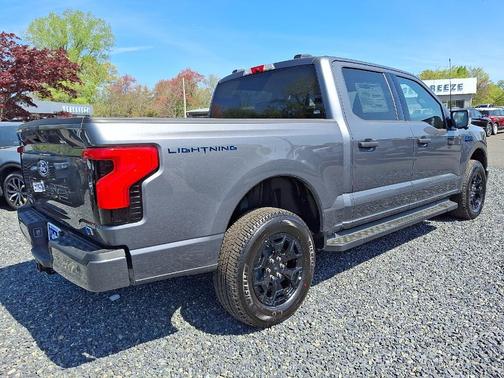 2025 Ford F-150 Lightning XLT