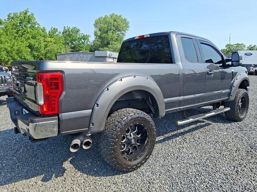 Magnetic Metallic 2017 Ford F-250 Lariat