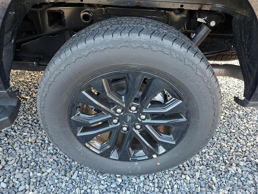 Antimatter Blue Metallic 2026 Ford F-150 Lariat