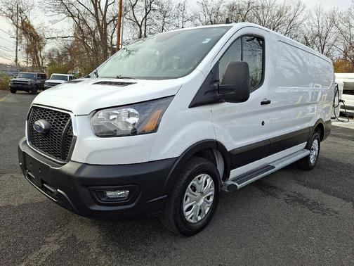 2024 Ford Transit-250 