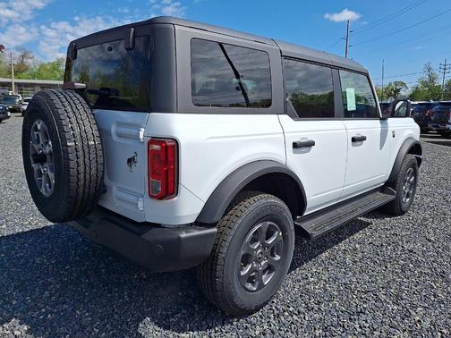 Oxford White Clearcoat 2026 Ford Bronco Big Bend