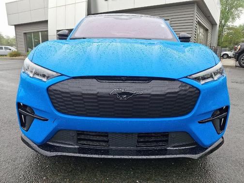 2022 Ford Mustang Mach-E GT
