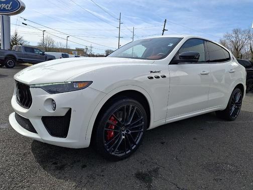 2022 Maserati Levante Modena S