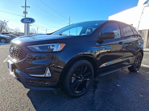 2021 Ford Edge ST-Line