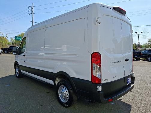 2022 Ford Transit-250