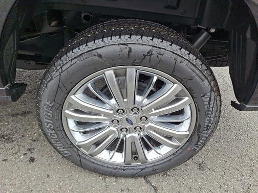 Agate Black Metallic 2026 Ford F-150 Platinum