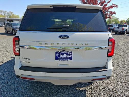 Oxford White Clearcoat 2024 Ford Expedition Limited