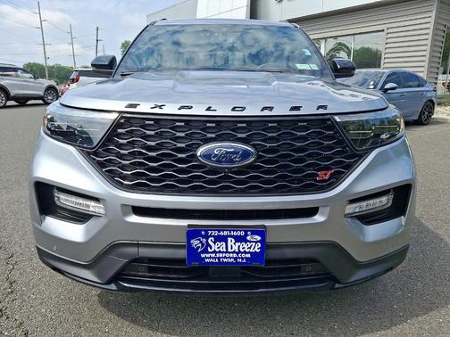 Iconic Silver Metallic 2020 Ford Explorer ST
