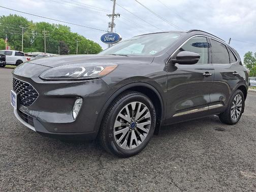2020 Ford Escape Titanium