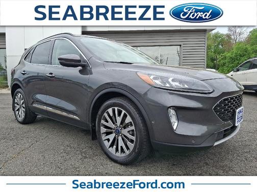 2020 Ford Escape Titanium