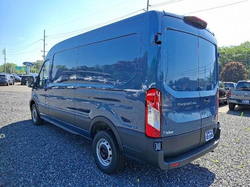 2025 Ford Transit-250 148 WB Medium Roof Cargo