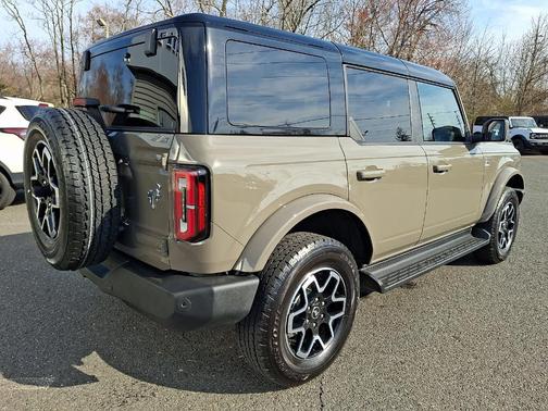 Gray 2025 Ford Bronco Outer Banks
