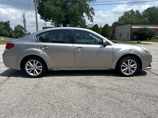 2014 Subaru Legacy Premium