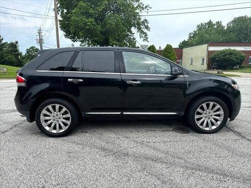 2013 Lincoln MKX Base