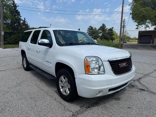 Summit White 2013 GMC Yukon XL 1500 SLT