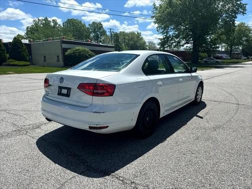 2015 Volkswagen Jetta Man S w/Technology