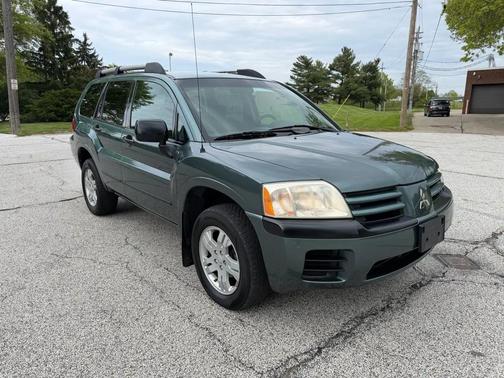 Machine Green Metallic 2004 Mitsubishi Endeavor LS AWD