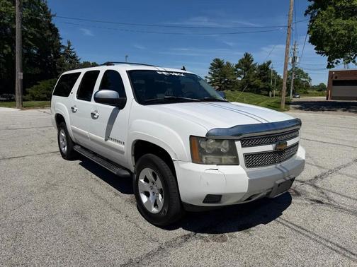 Summit White 2007 Chevrolet Suburban 1500 LT