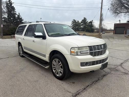 2008 Lincoln Navigator Base