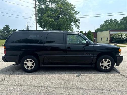 2003 GMC Yukon XL Denali