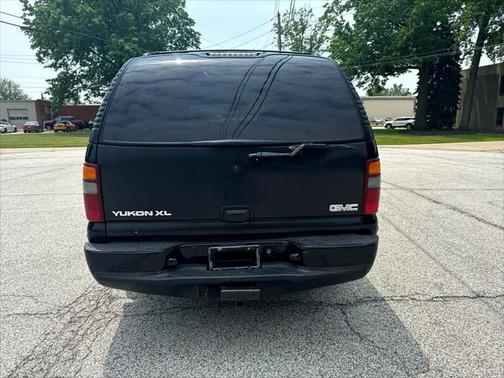 2003 GMC Yukon XL Denali