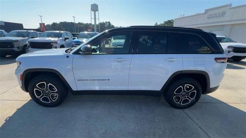 2022 Jeep Grand Cherokee Trailhawk