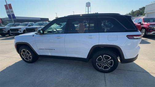 2022 Jeep Grand Cherokee Trailhawk