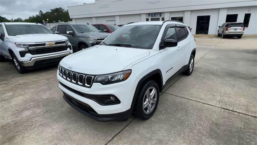 2023 Jeep Compass Latitude