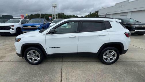2023 Jeep Compass Latitude