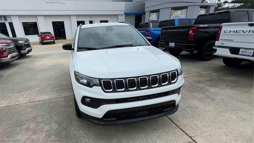 2023 Jeep Compass Latitude