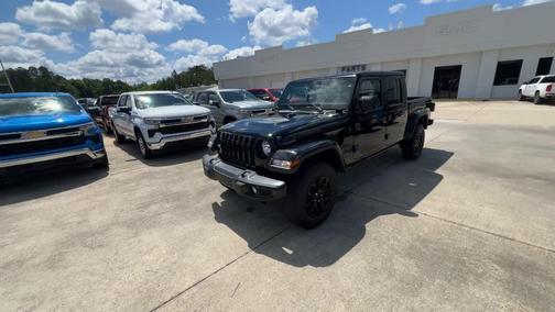 2022 Jeep Gladiator Sport