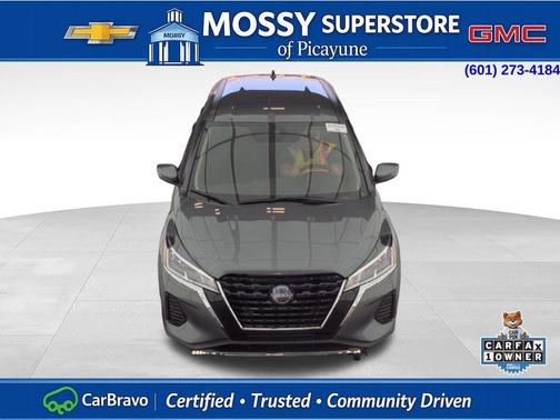 Gun Metallic 2024 Nissan Kicks S