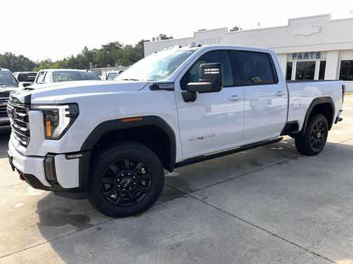 2024 GMC Sierra 2500 AT4