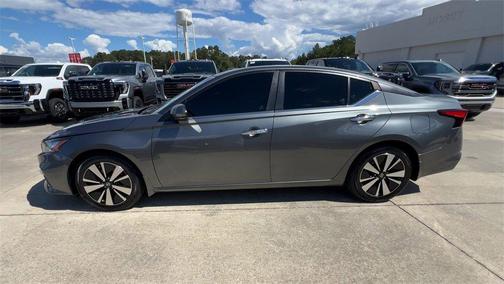 2021 Nissan Altima 2.5 SV