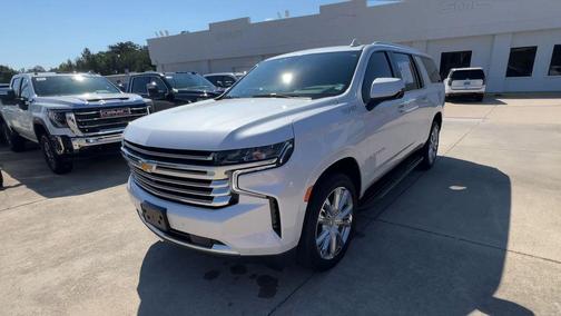 2022 Chevrolet Suburban High Country