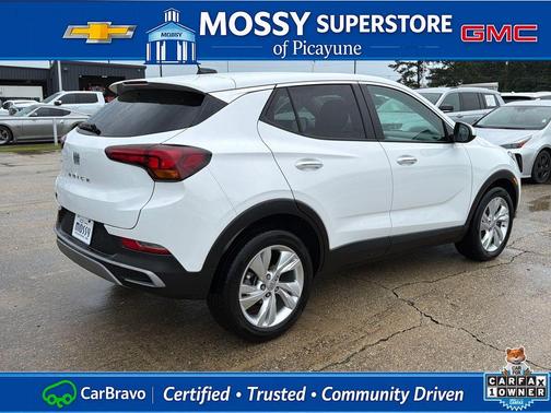 White 2024 Buick Encore GX Preferred