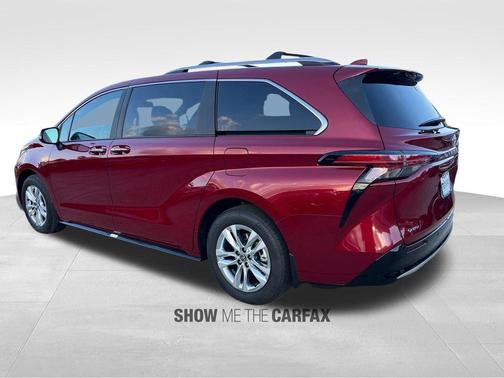 2025 Toyota Sienna Limited