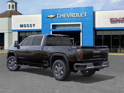 2026 GMC Sierra 3500 SLT