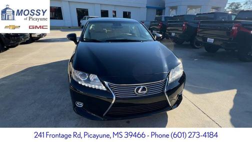 2015 Lexus ES 300h Base