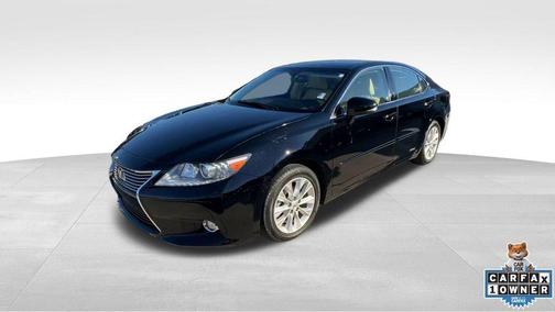2015 Lexus ES 300h Base