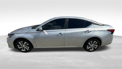 2022 Nissan Altima 2.5 S