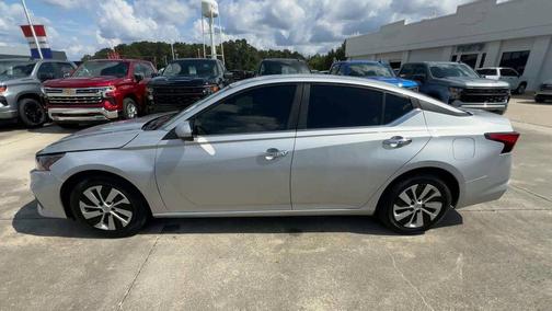 2022 Nissan Altima 2.5 S