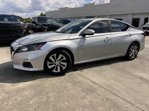 2022 Nissan Altima 2.5 S