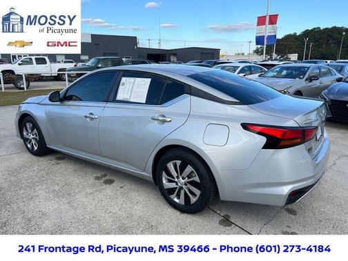 2022 Nissan Altima 2.5 S