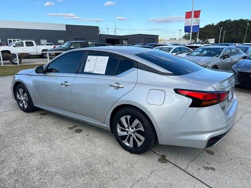 2022 Nissan Altima 2.5 S