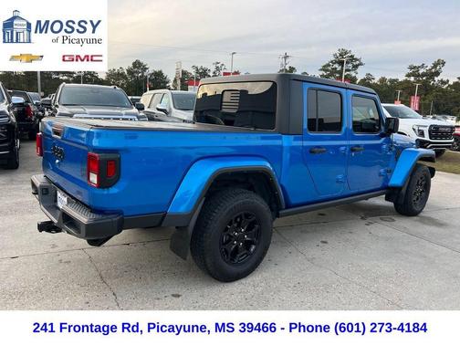 2022 Jeep Gladiator Sport