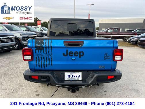 2022 Jeep Gladiator Sport